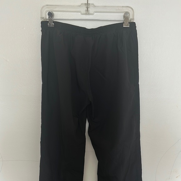 NIKE VINTAGE Men's Black Pants with Red Accents - Picture 4 of 8